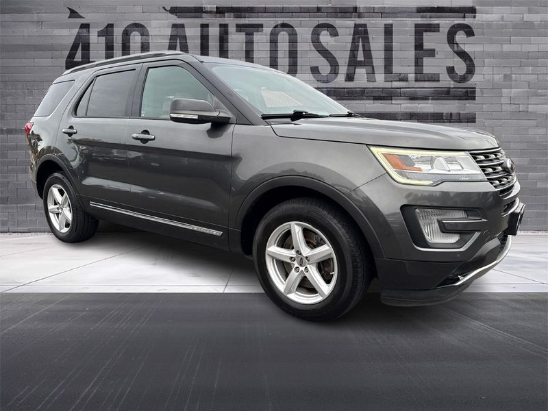 2017 FORD EXPLORER XLT Upper Image 1