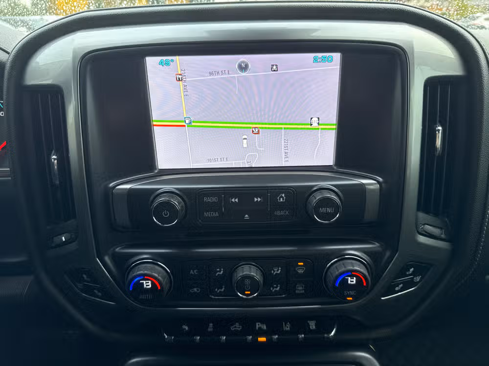 2015 Chevrolet Silverado 2500HD LTZ Image 13