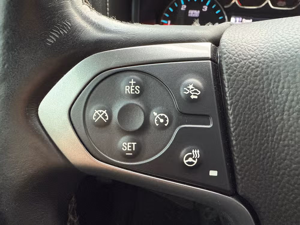 2015 Chevrolet Silverado 2500HD LTZ Image 19