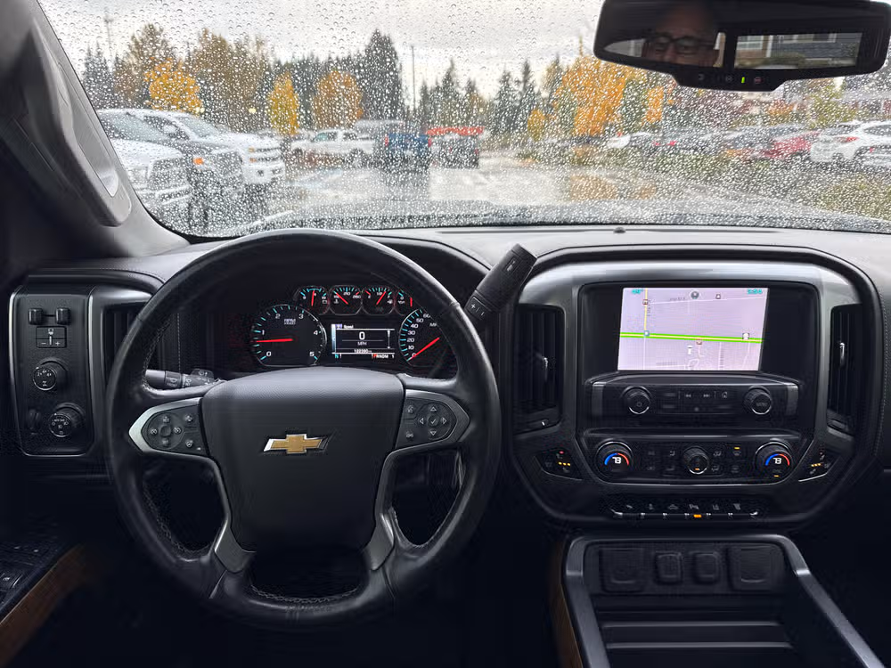 2015 Chevrolet Silverado 2500HD LTZ Image 11