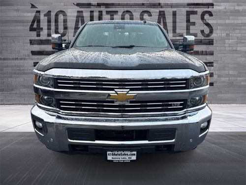 2015 Chevrolet Silverado 2500HD LTZ Crew Cab Lower Image 3