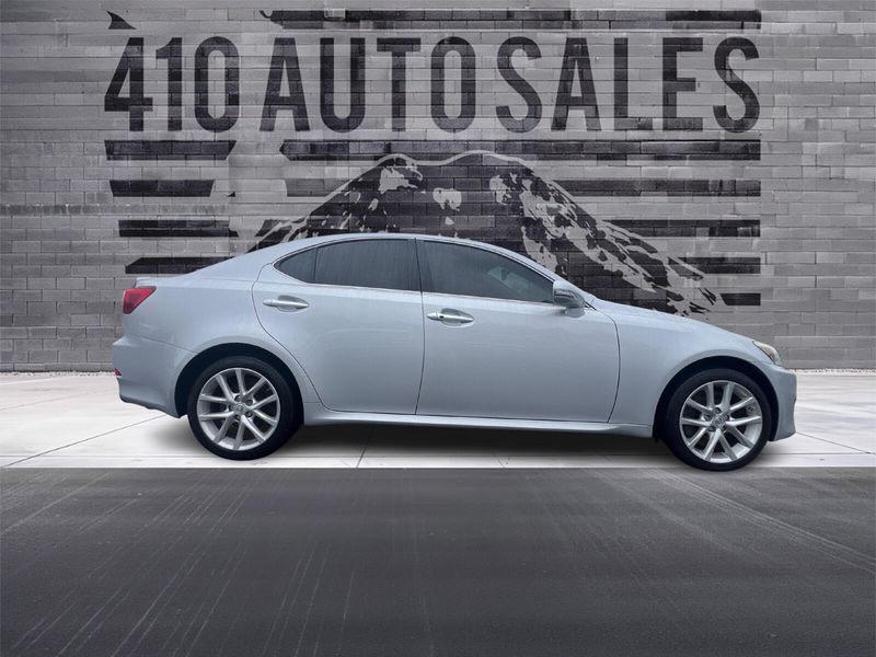 2011 LEXUS IS 350 AWD Upper Image 2