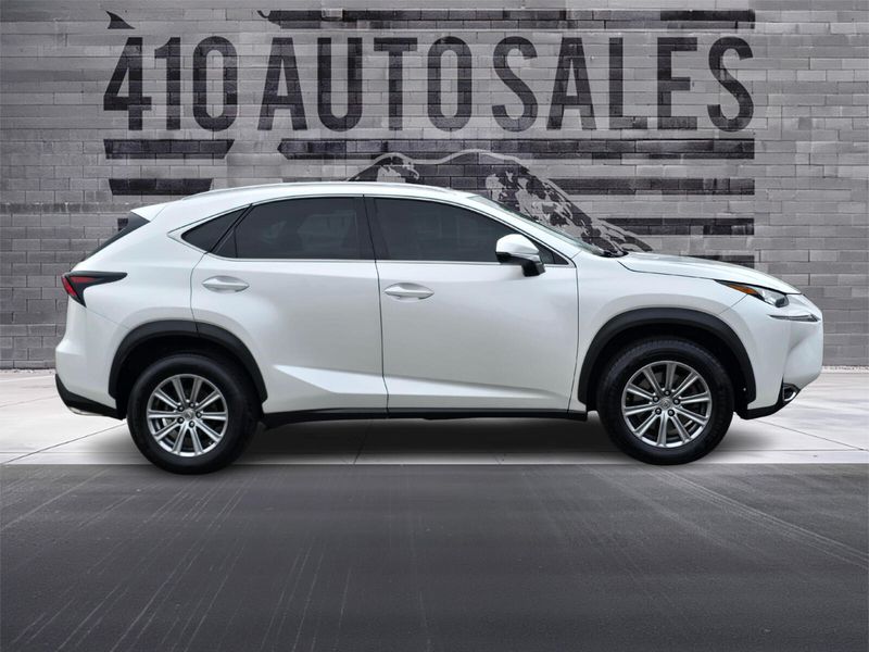 2016 Lexus NX 200t Base Upper Image 2