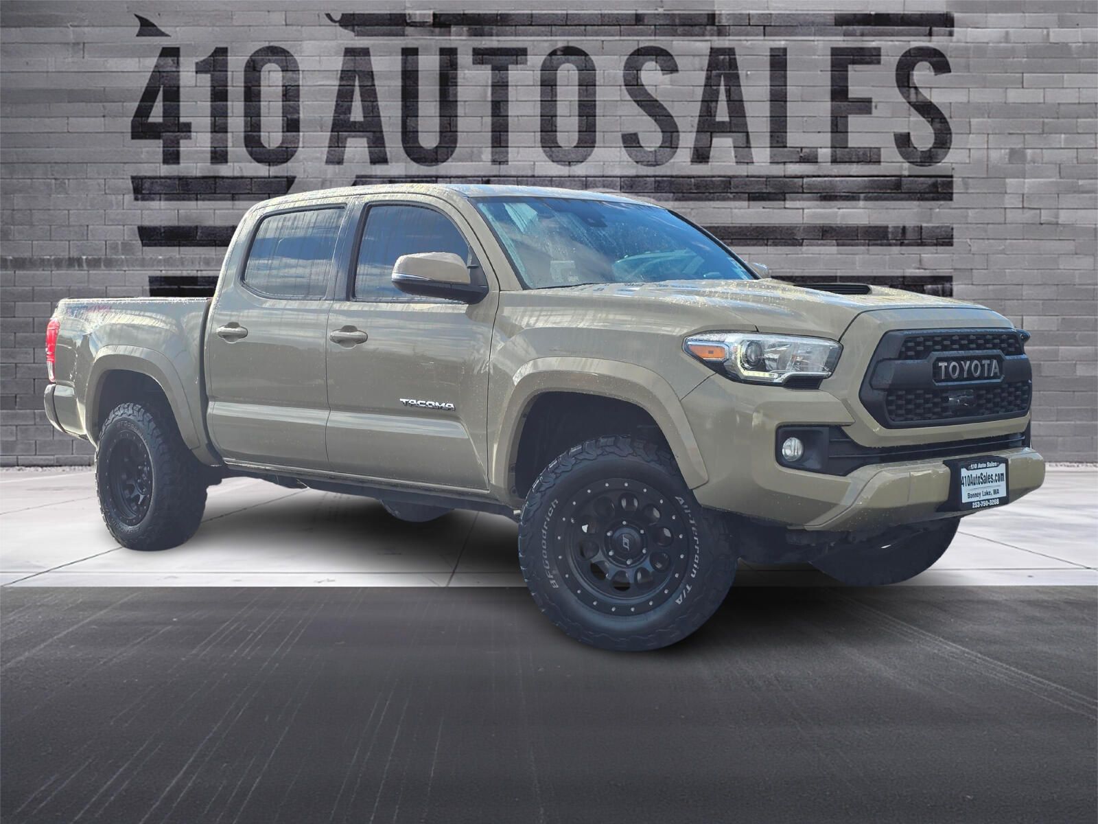 2018 Toyota Tacoma TRD Sport's photo