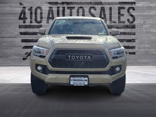 2018 Toyota Tacoma TRD Sport 4WD Lower Image 3