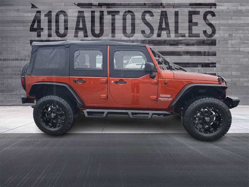 2014 Jeep Wrangler Unlimited Sport Upper Image 2