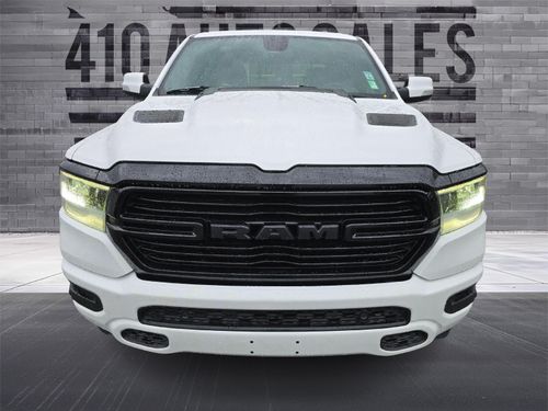 2020 RAM 1500 LARAMIE *NIGHT EDITION* Lower Image 3