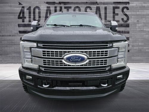 2019 Ford F-350 Super Duty Platinum Crew Cab Lower Image 3