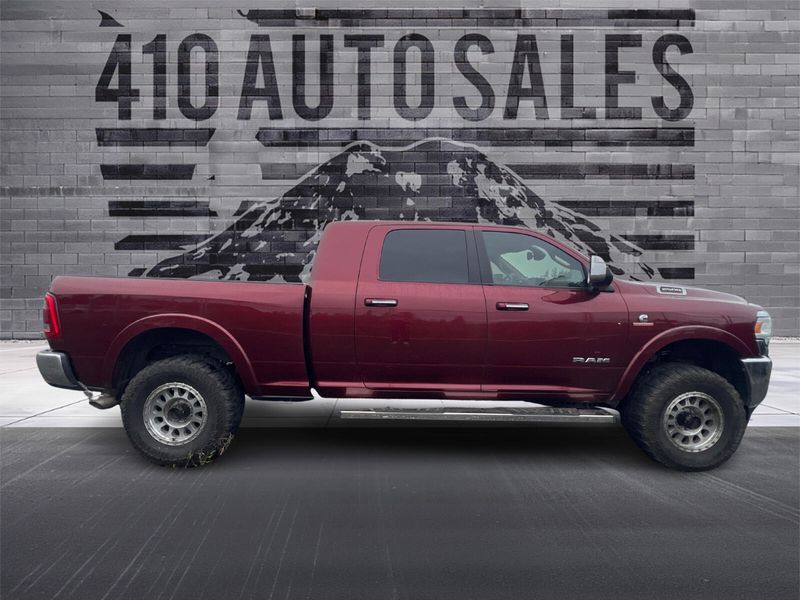 2019 Ram 2500 Laramie Upper Image 2