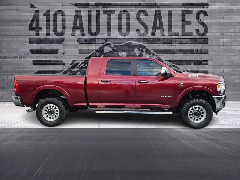 2019 RAM 2500 MEGA CAB LARAMIE Upper Image 2