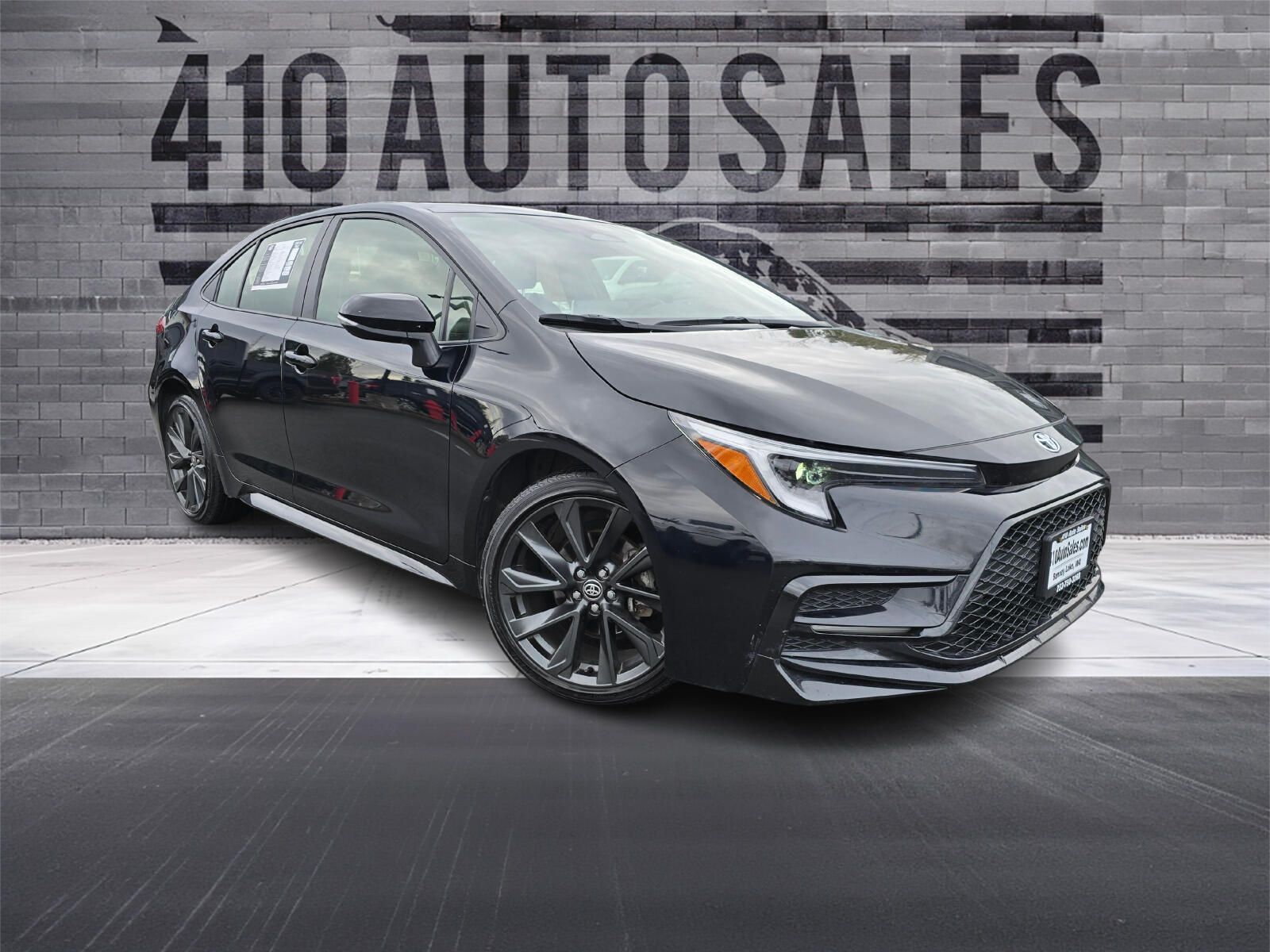 2024 Toyota Corolla XSE's photo