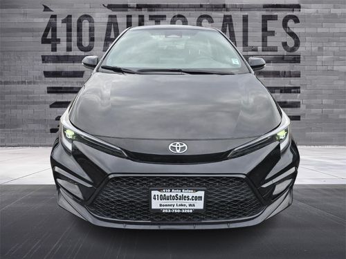 2024 Toyota Corolla XSE Lower Image 3