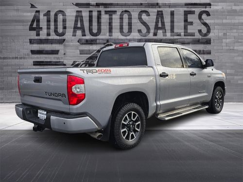 2017 TOYOTA TUNDRA SR5 CREWMAX Lower Image 1