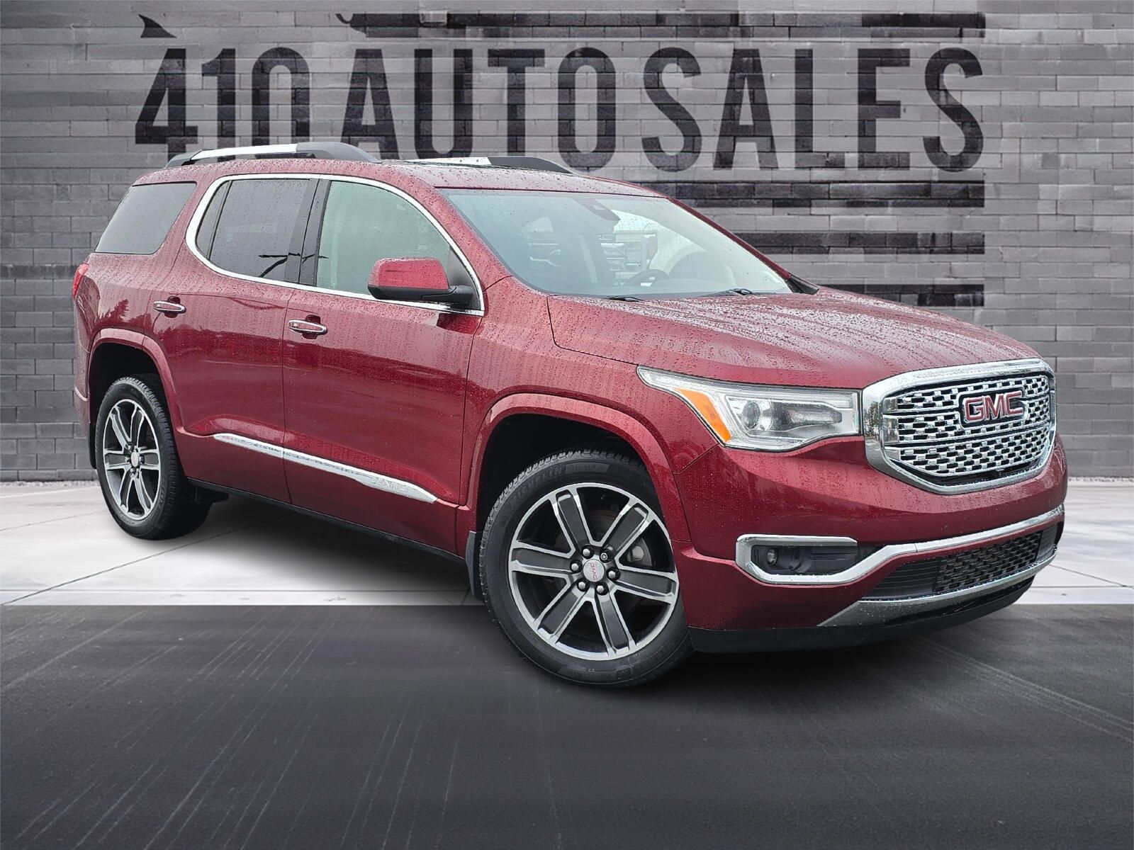 2018 GMC Acadia Denali's photo