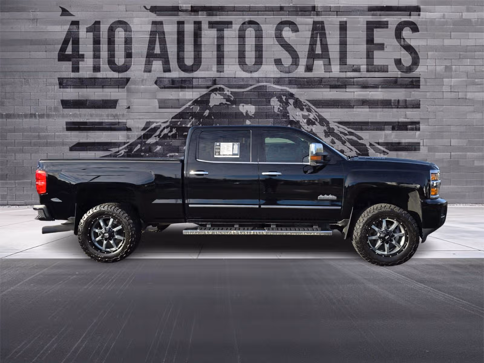 2015 Chevy Silverado 3500HD High Country Upper Image 2