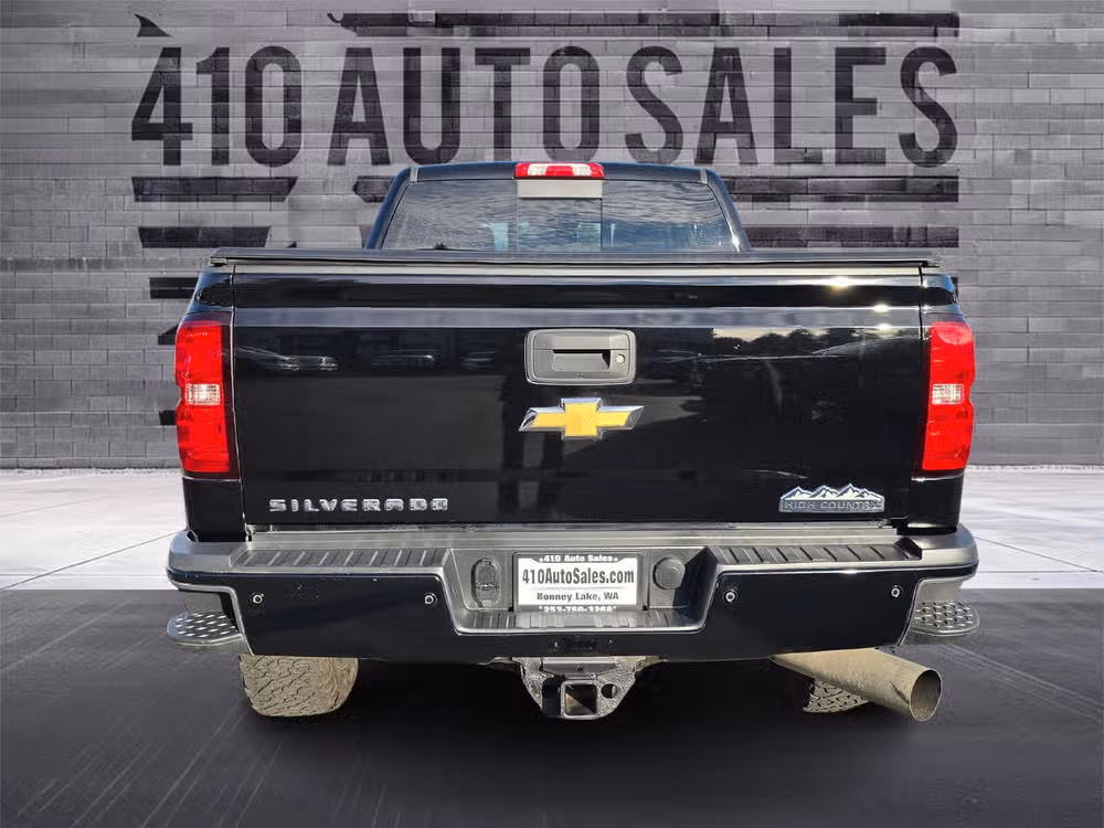 2015 Chevy Silverado 3500HD High Country Image 4