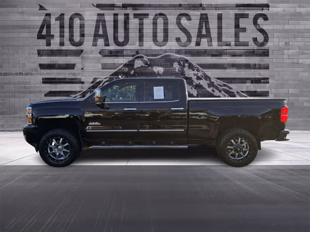 2015 Chevy Silverado 3500HD High Country Image 7