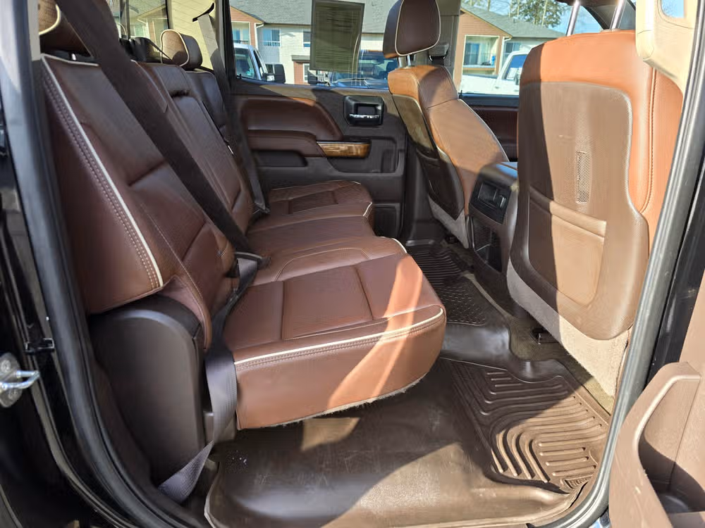 2015 Chevy Silverado 3500HD High Country Image 30